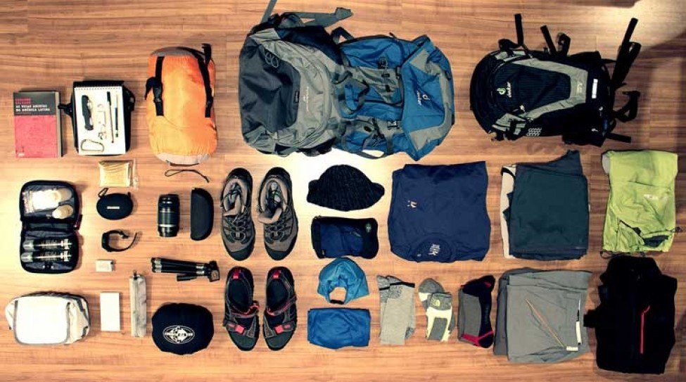 EVEREST BASE CAMP ESSENTIAL GEARS