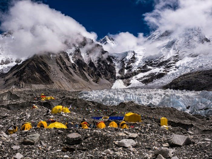 TRAINING FOR EVEREST BASE CAMP                             'TREK FITNESS TIPS AND EXERCISES'